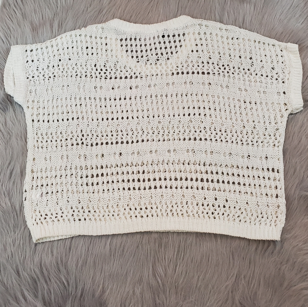 Jennifer Lopez Knit Crop Top